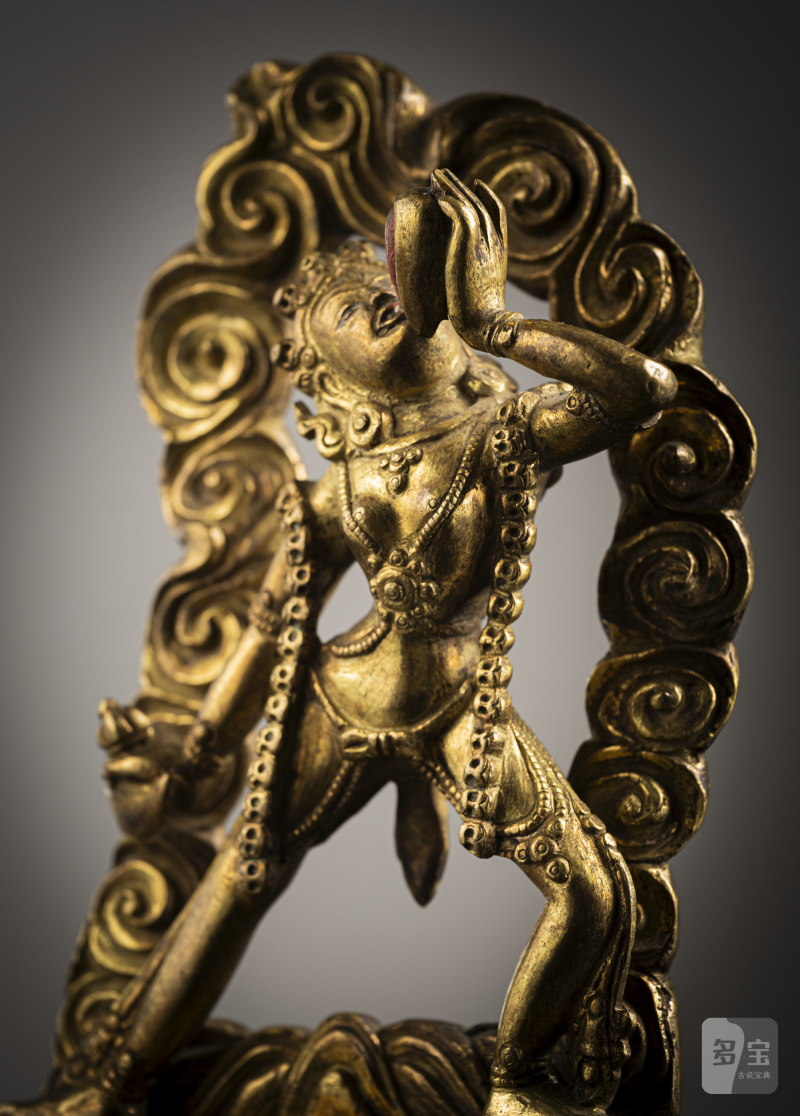 A FINE GILT-BRONZE FIGURE OF SARVABUDDHADAKINI - 图3